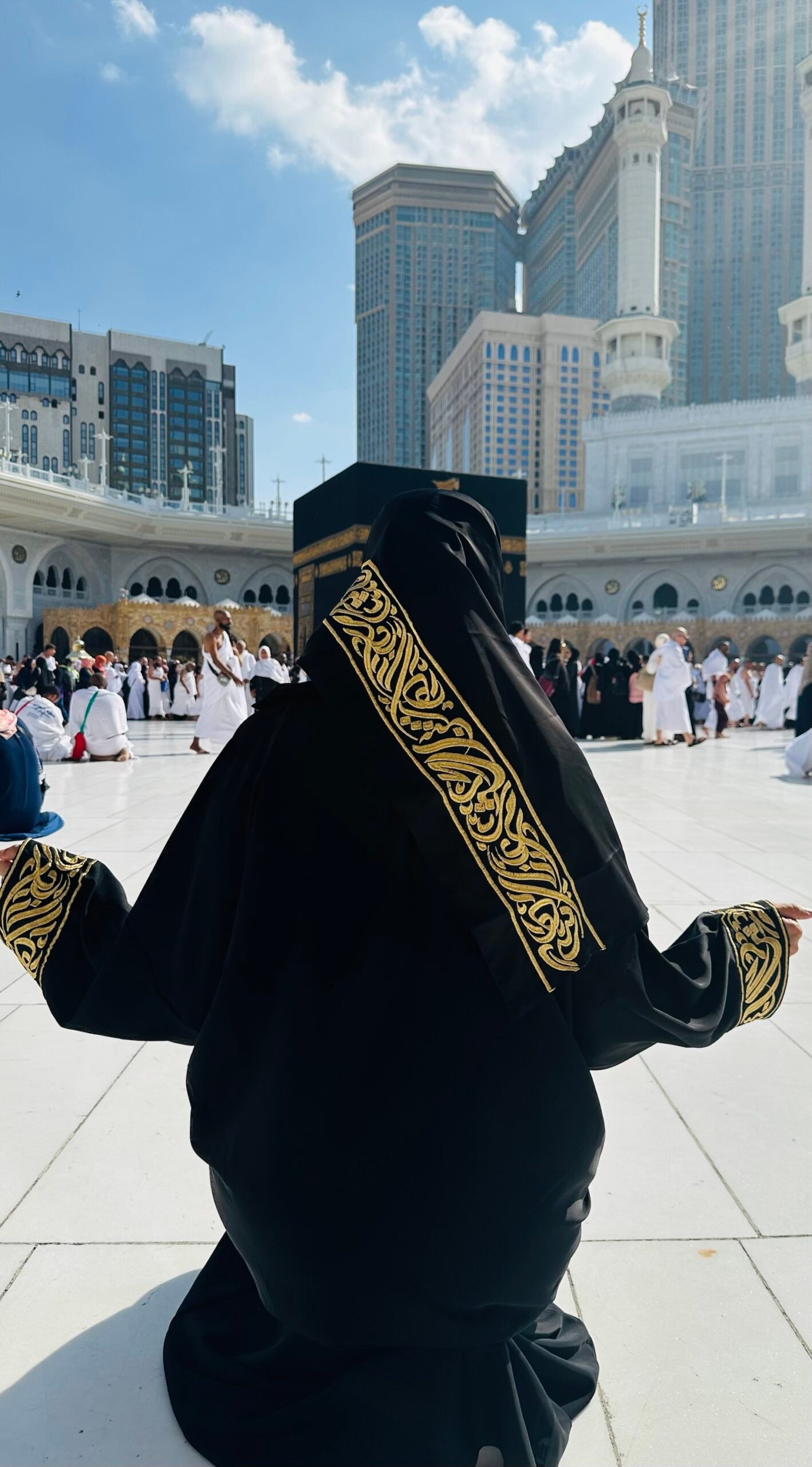 img_4946 عباية النور - Image 1